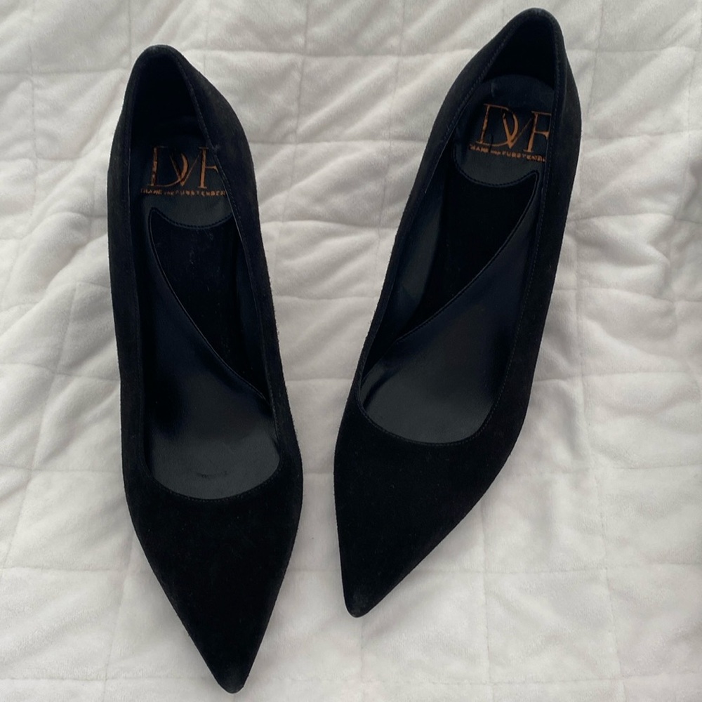 Diane Von Furstenberg Women's Black Suede Pumps